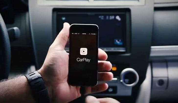 Posredstvom-prilozheniya-Carplay-budet-peredavatsya-e%60kran.jpg