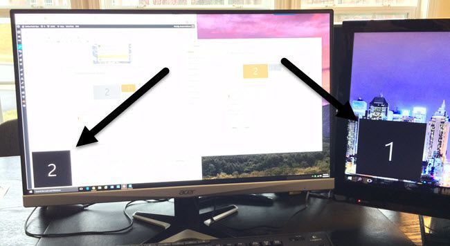 dual-monitors-identify.jpg.optimal.jpg