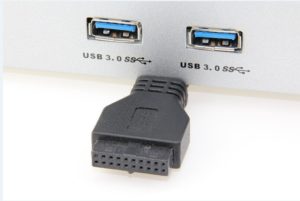 Serebristyj-i-chernyj-2-Porty-USB-3-0-hab-20pin-nastolnyj-kompyuter-CD-ROM-rasshireniya-stojku-300x201.jpg